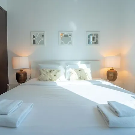 Aws Holiday Homes - Prime Apartment Near The Beach Dubai Exterior foto