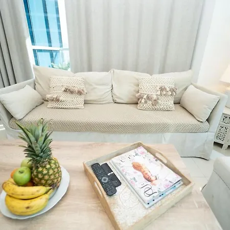 Aws Holiday Homes - Prime Apartment Near The Beach Dubai Exterior foto